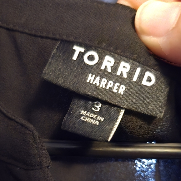 Lot of 3 Torrid Harper tops - Picture 3 of 9